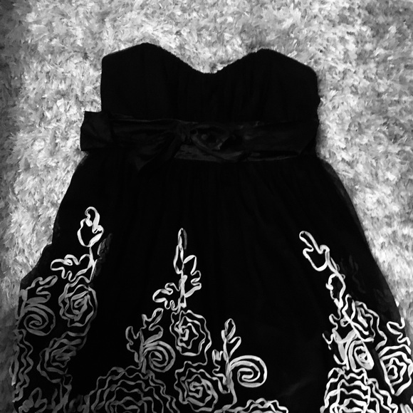 NWOT DRESS FROM MONTREAL size L-XL - Picture 4 of 8